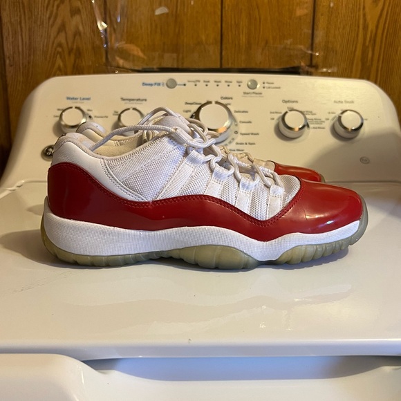 Jordan Other - AIR JORDAN 11 RETRO LOW ‘CHERRY 2016